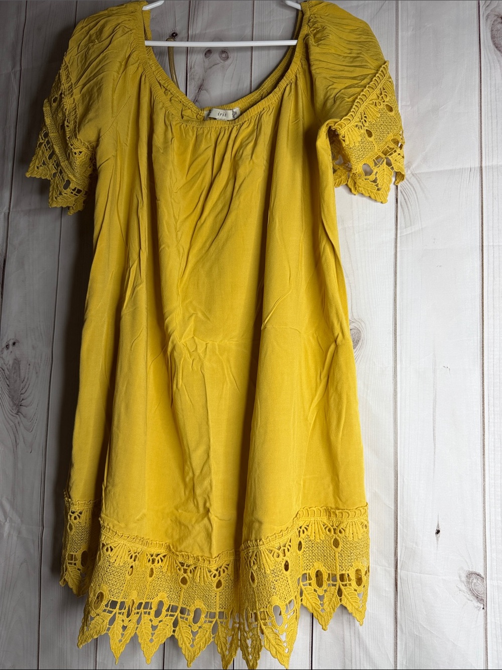 iris Yellow lace -Trim Peasant Blouse
